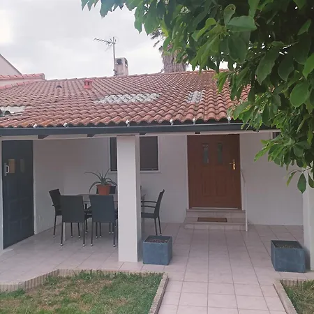 Maison 6p & Jardin Pres De La Et L'espagne Holiday home
